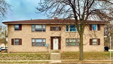 Building Photo - 10826 W Grant St