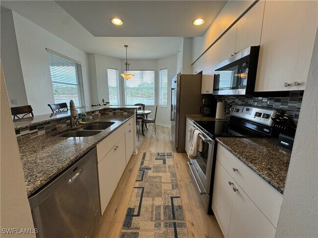 Foto del edificio - 7615 Arbor Lake Ct