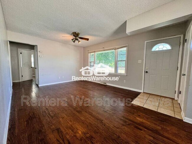 Foto del edificio - 1328 Carrie Ave