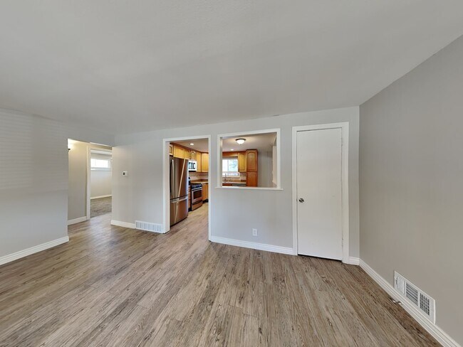 Building Photo - 1360 S Tejon St