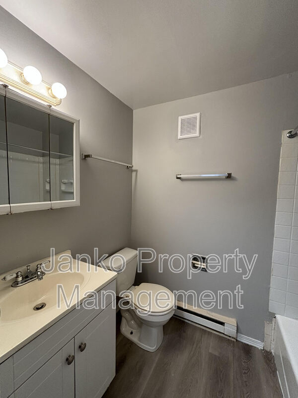 Foto del edificio - 474 W 14th Pl