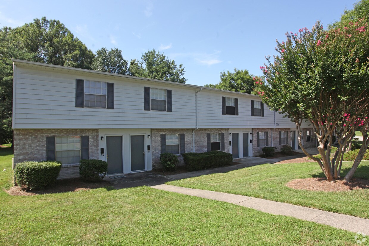 Legacy at Sedgefield Apartments Greensboro, NC