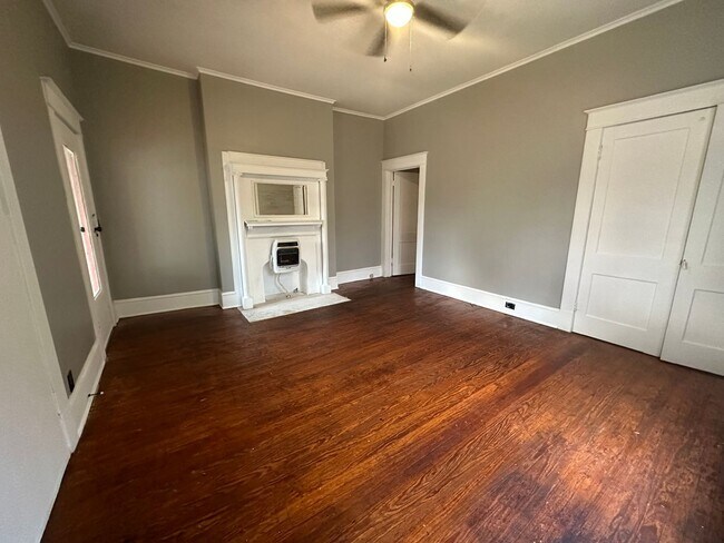 Foto del edificio - Remodeled Stoner Hill Gem