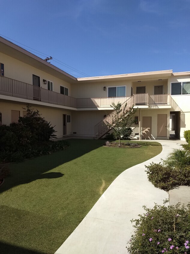 Patio - 2960 W 235th St