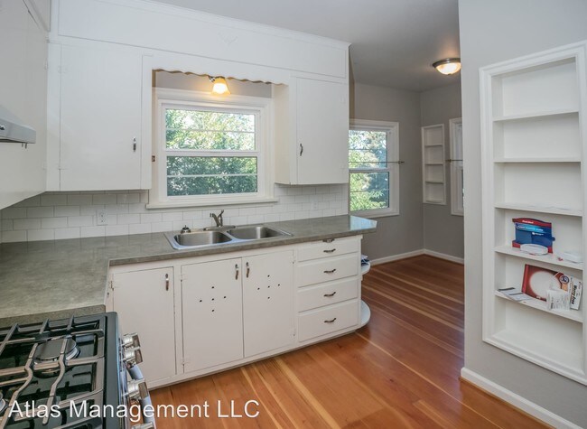 Foto del edificio - 5575 NW Willbridge Ave