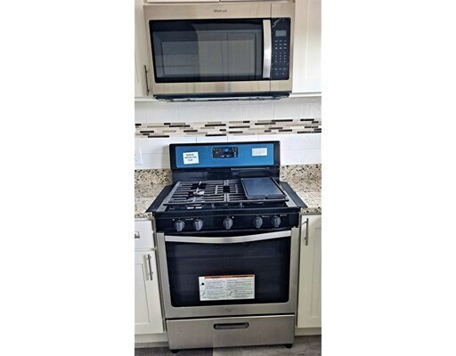 Building Photo - 85-87 Rowe St