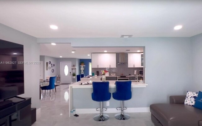 Building Photo - Shadow Wood Boulevard, Coral Springs, FL 33071 - 3 BR 2 BA single-family home