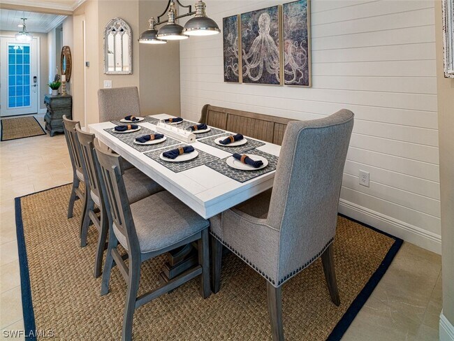 Foto del edificio - 2279 Marquesa Cir