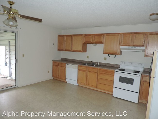 Building Photo - 1505 W 8th Street Ter
