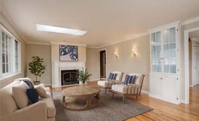 Foto del edificio - West Highlands 4-bedroom 2-bathroom