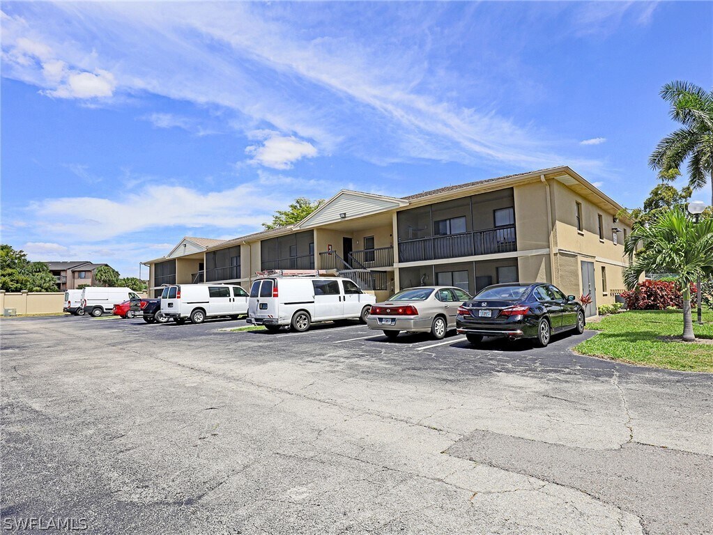 Primary Photo - 5321 Summerlin Rd