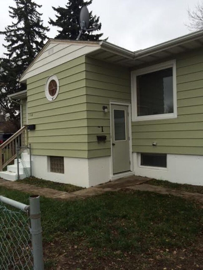 Building Photo - 108 11th Ave SE