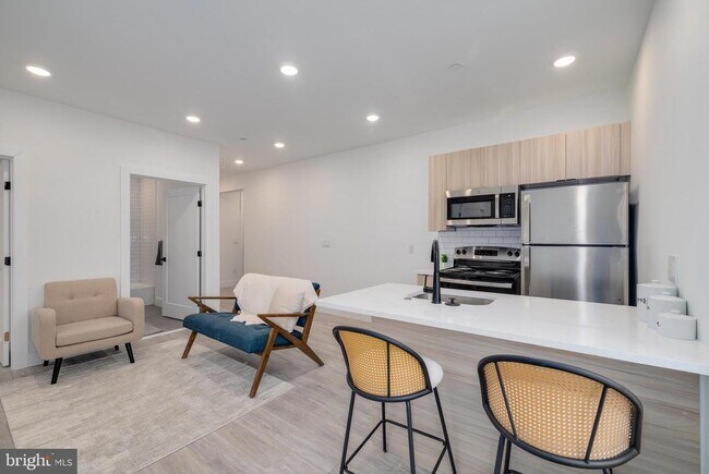 Foto del edificio - 2400 E Huntingdon St