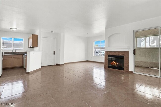 Foto del edificio - 4404 W Lake Mead Blvd
