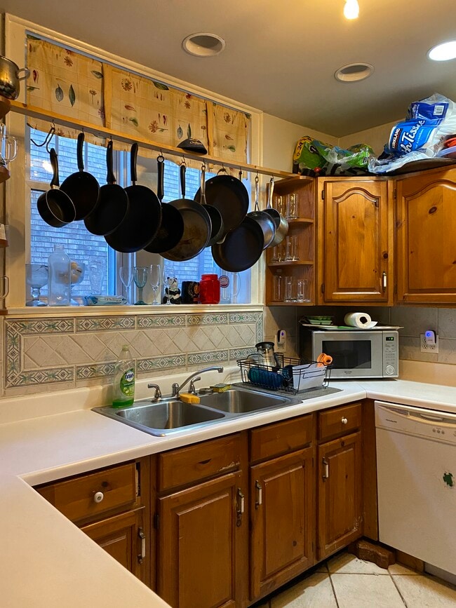 Photo - 5262 Beeler St House