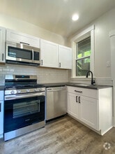 Building Photo - 1535 Fallowfield Ave
