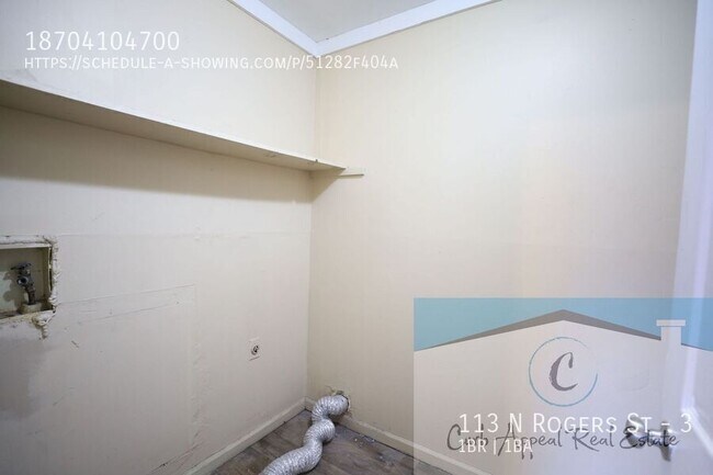 Foto del edificio - 113 N Rogers St
