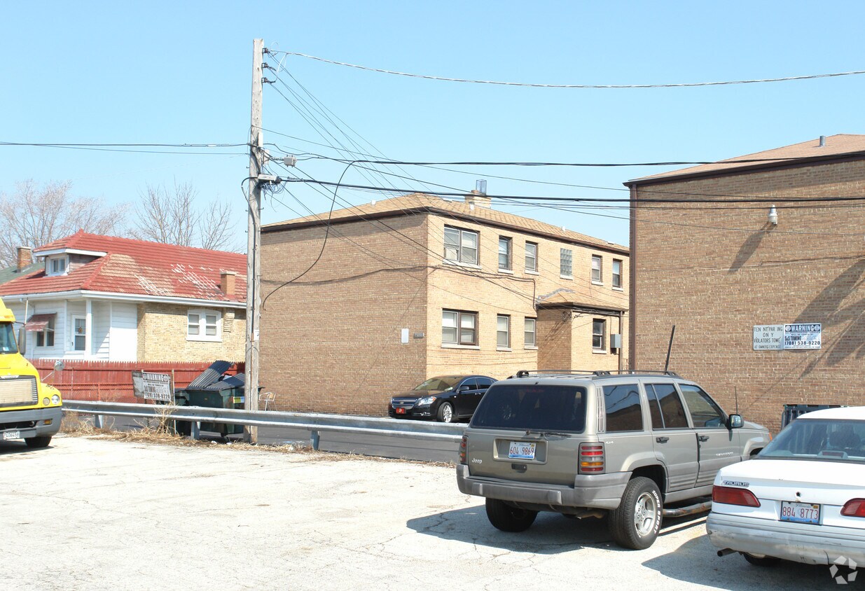 2828 Rose St, Franklin Park, IL 60131 Apartments in Franklin Park, IL