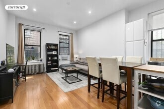 Building Photo - 26 W 97th St