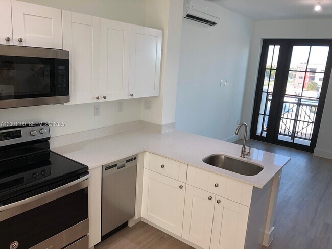 Foto del edificio - 4100 SW 64th Ave