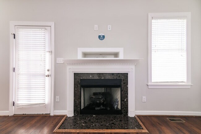 Building Photo - 199 Westchase Dr