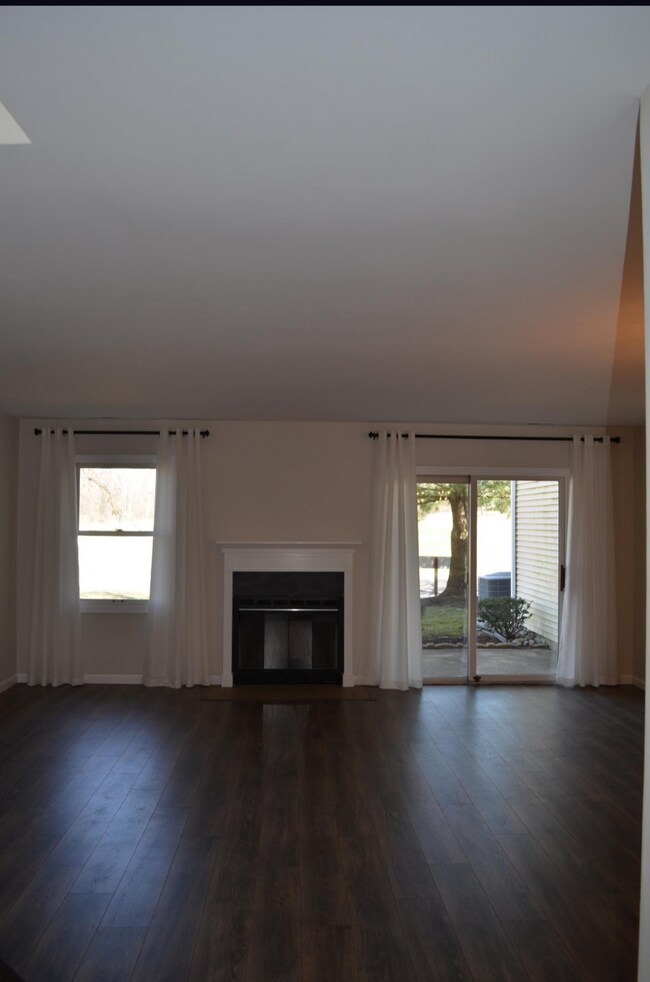 Building Photo - 234 Chelsea Ct