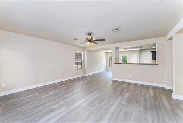 Foto del edificio - 5946 Harbor Glen Dr