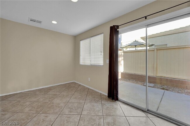 Foto del edificio - 5989 Banbury Heights Way