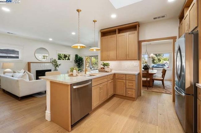 Building Photo - 4374 First St