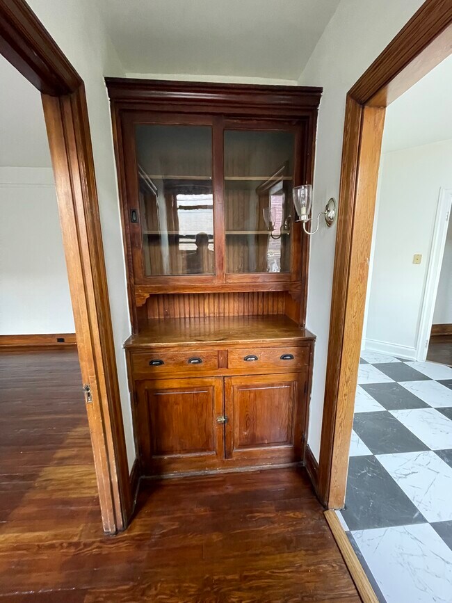 Foto del edificio - 3405 Monteith Ave