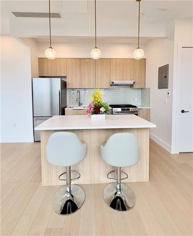 Building Photo - 816 58th St