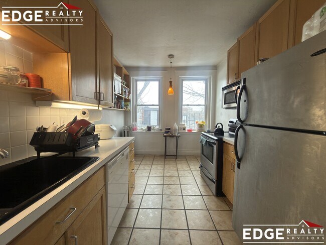 Photo - 1746 Commonwealth Ave Apartment