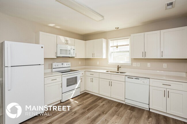 Foto del edificio - 9008 Gladden Ct