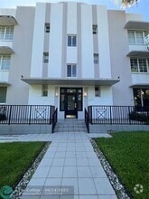 Building Photo - 820 Euclid Ave