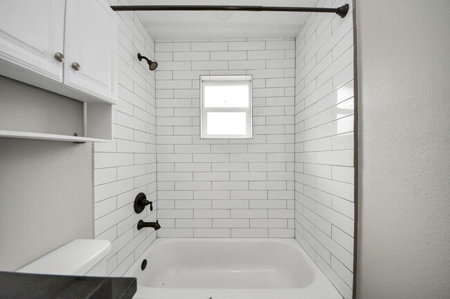 Foto del edificio - 5441 Minden St