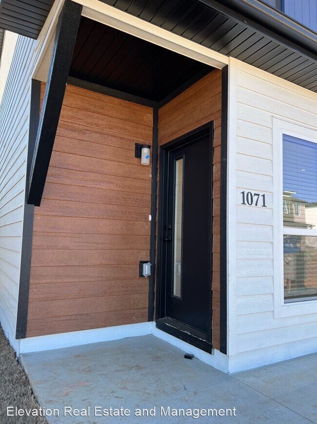 Building Photo - 2 br, 2 bath House - 1071 Boardwalk Avenue
