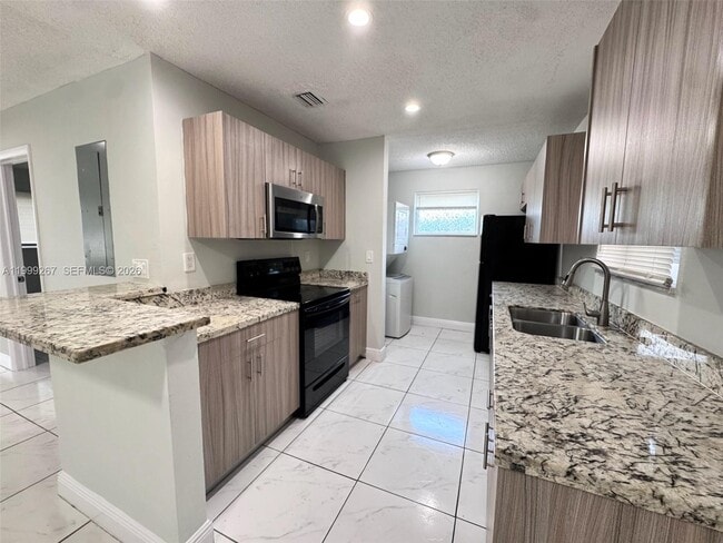 Foto del edificio - 206 NW 5th Ave