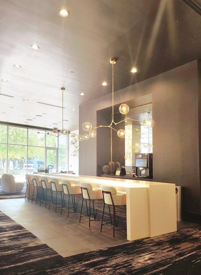 Foto del edificio - 3324 Peachtree Rd NE