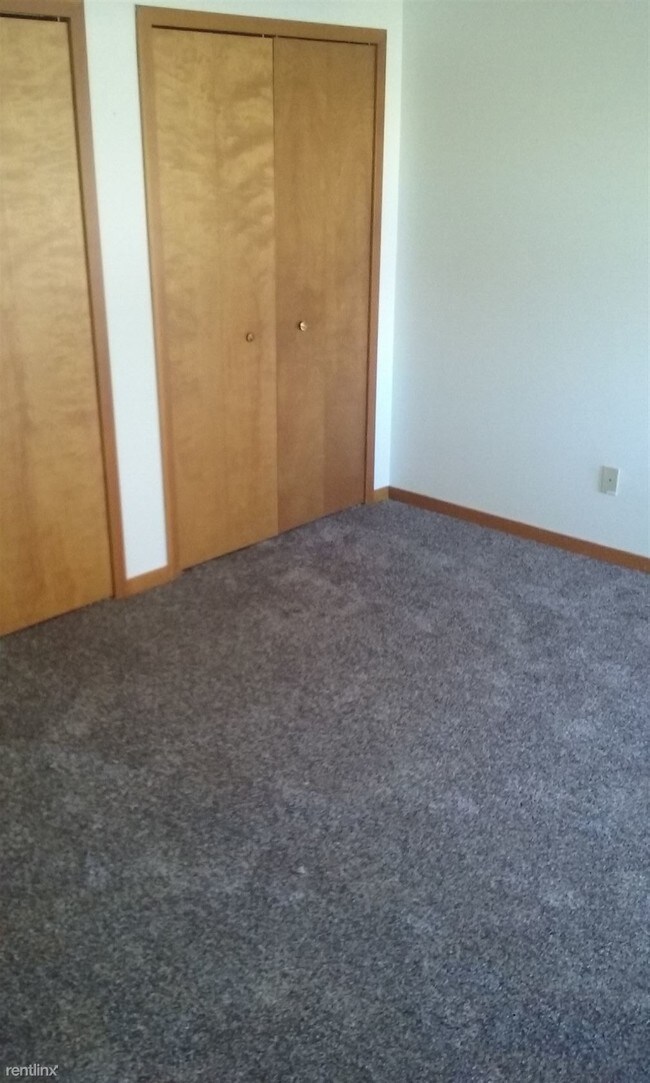 Foto del edificio - 3 br, 2 bath Townhome - 2262 Pine Tree Rd