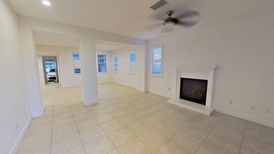 Building Photo - 7867 Whimbrel Ln