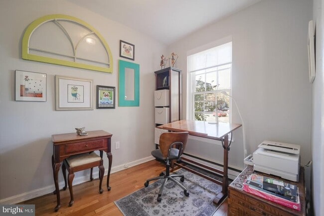 Building Photo - 428 Wolfe St