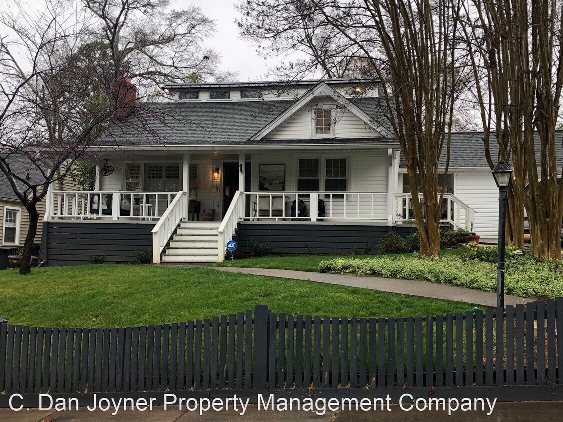 Foto principal - 4 br, 3 bath House - 13 Douglas Drive