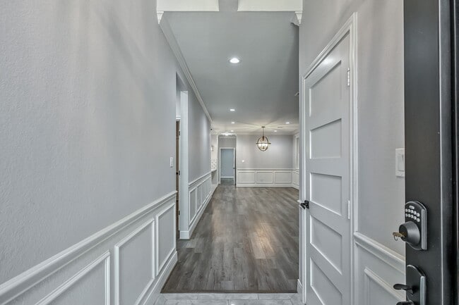 Building Photo - 11315 Alcott Dr