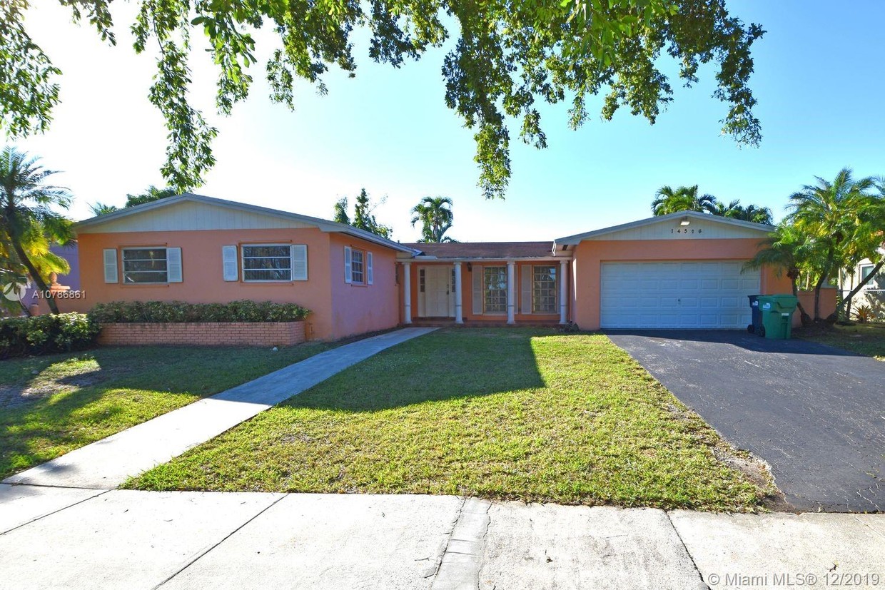 Foto principal - 14526 Kendale Lakes Blvd