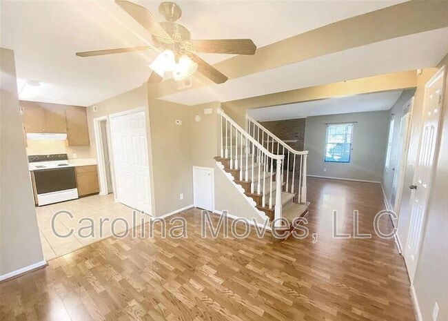 Building Photo - 16 Birchview St