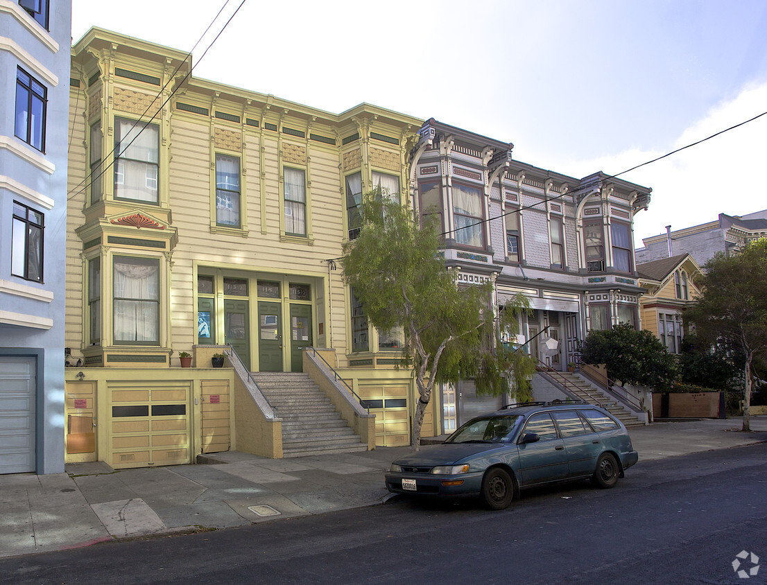 Foto del edificio - 113-115 1/2 Bartlett Street