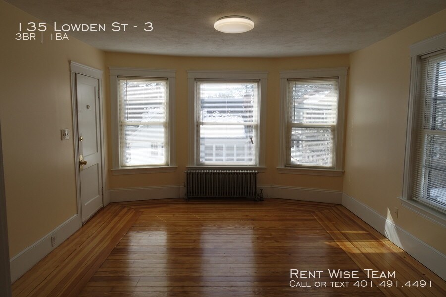 135 Lowden St Unit 3, Pawtucket, RI 02860 Room for Rent in Pawtucket