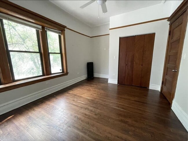 Building Photo - 1 bedroom in Chicago IL 60613