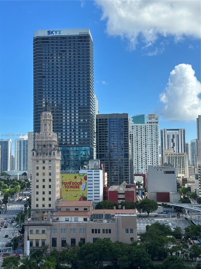 Building Photo - 888 Biscayne Blvd