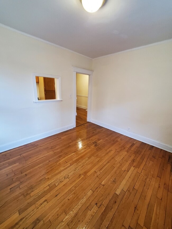 Building Photo - 84 New Whitney St